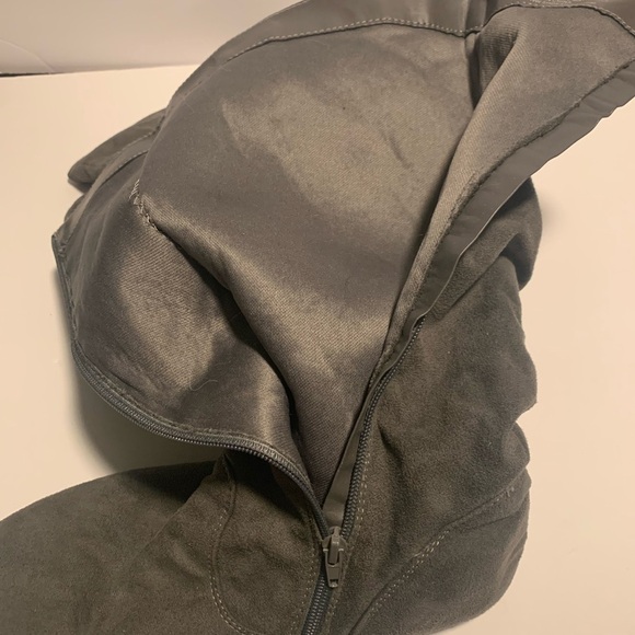 Gray Knee high Slouch Boots with Zipper - Picture 5 of 9